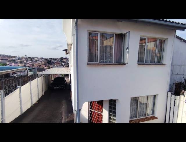 4 BEDROOM HOUSE FOR SALE IN MONTFORD